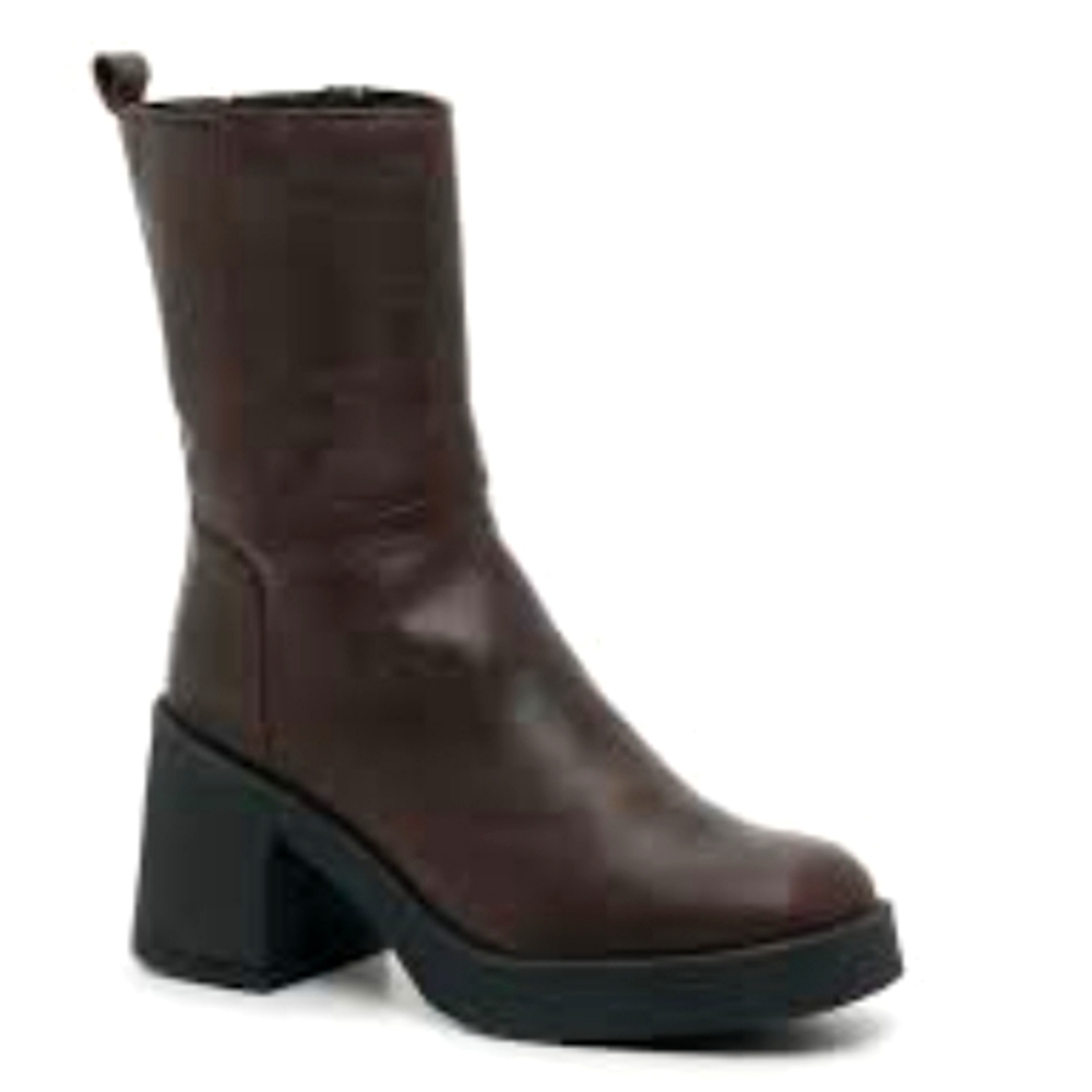 Vince Camuto Bodhieee Booties - never worn!